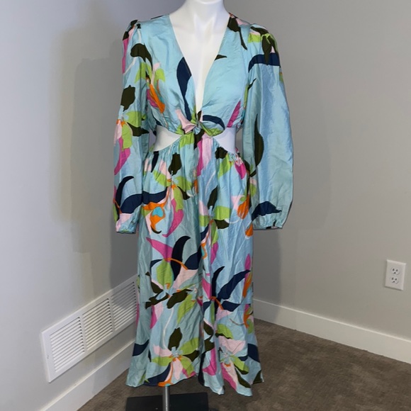 A New Day  Long Sleeve Twist Cut Out Dress Large beautiful colors - Picture 2 of 9